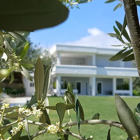 Апартаменты Viridis Санта-Мария-ди-Кастеллабате